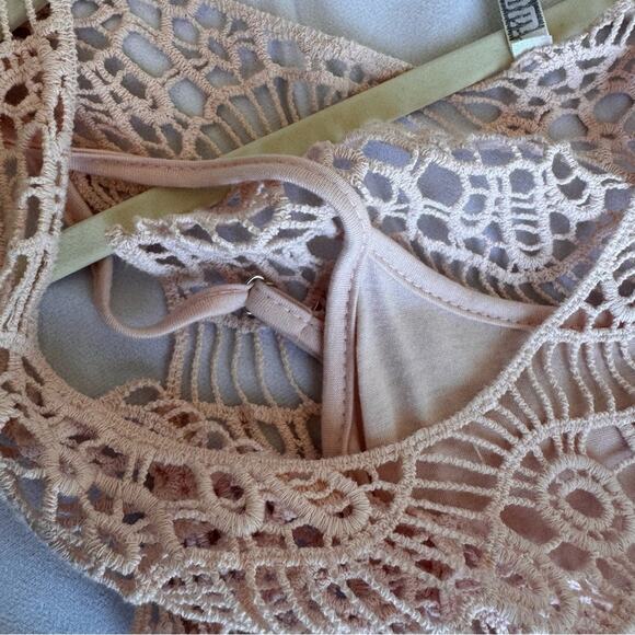 MONORENO BILTMORE TWO PIECE CROCHET & LACE MAXI Light Pink feminine summer - Picture 11 of 14